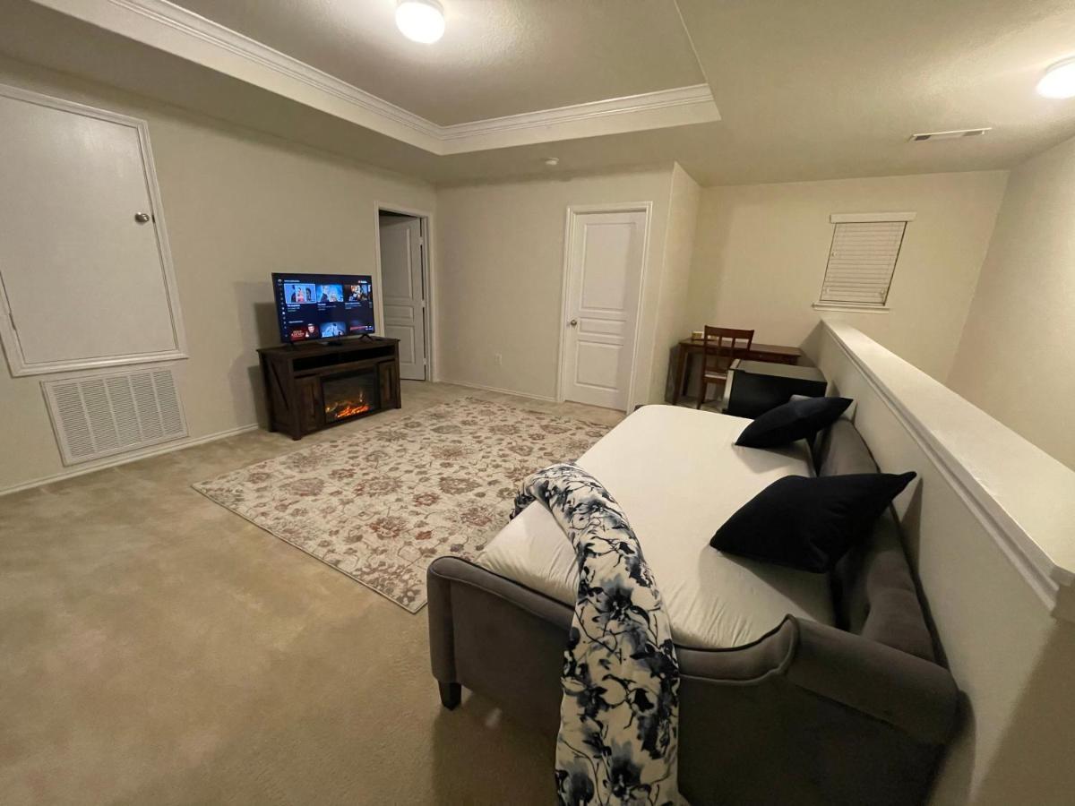 N-E-G House - Near David Wayne Hooks Airport Villa Houston Luaran gambar