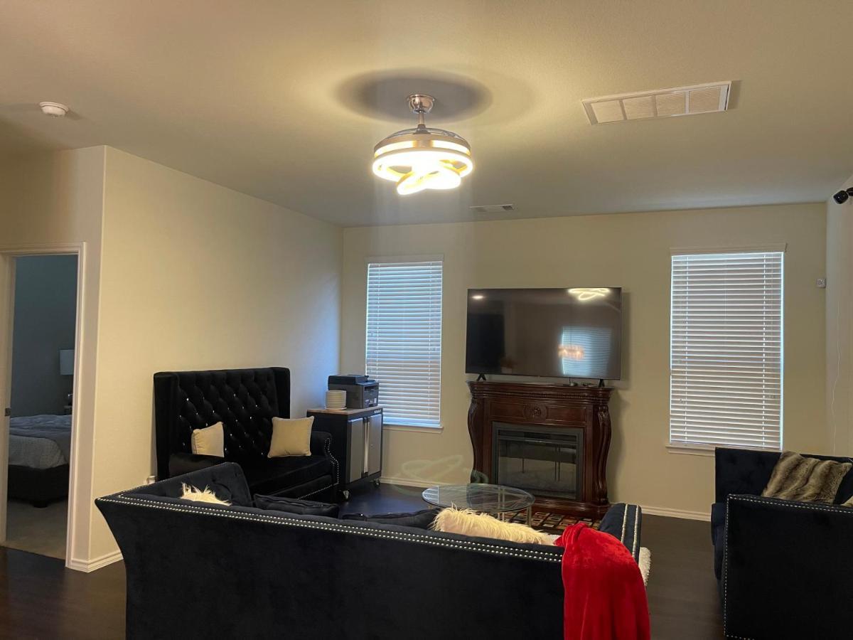 N-E-G House - Near David Wayne Hooks Airport Villa Houston Luaran gambar